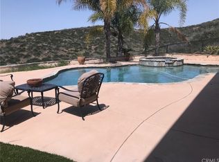 30425 Lopresa Loop, Temecula, CA 92592