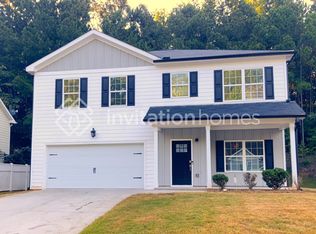 280 Valley View Dr, Fairburn, GA 30213