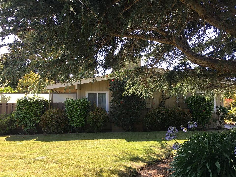 2nd image of 285 Hacienda Carmel
