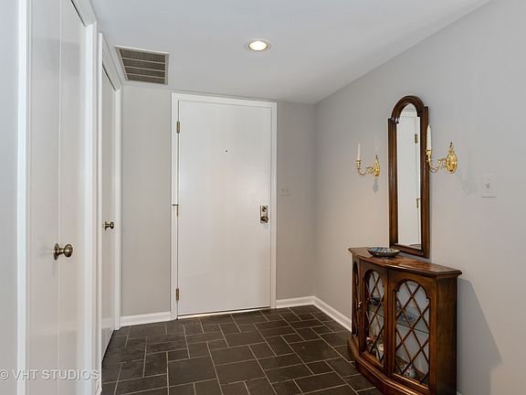 2nd image of 3 The Court Of Harborside APT 205