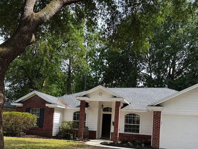 248 Clover Ct — Photo 2