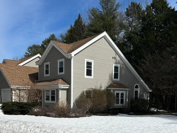 16 Meadow Lane #16, Freeport, ME 04032