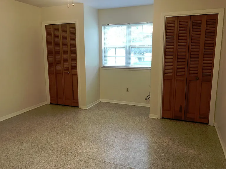 13001 Woodway Dr — Photo 3