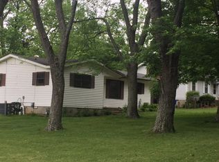 321 College St, White House, TN 37188