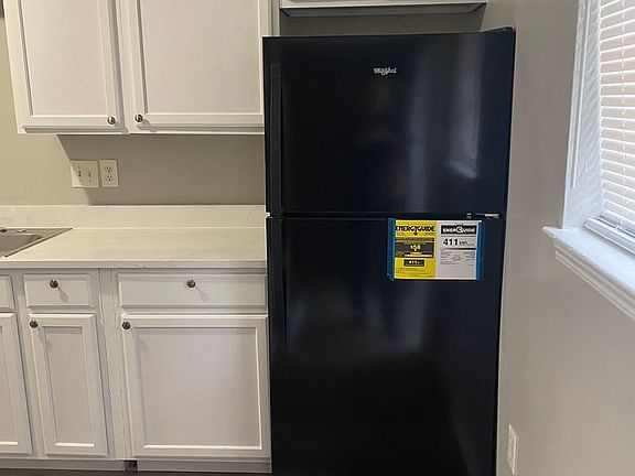 5th image of 3881-3883 Jasmine Dr