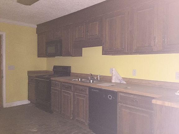 2nd image of 340 Brookwood Lake Pl