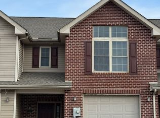 353 Channing Dr, Chambersburg, PA 17201