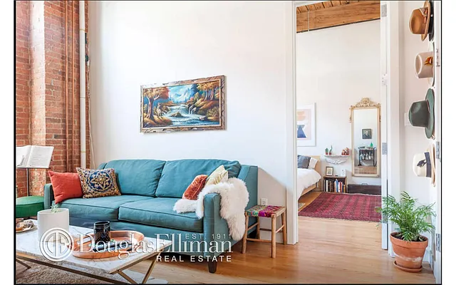 Rented by Douglas Elliman | media 19