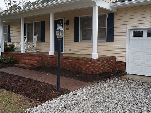 3rd image of 215 Belmont Dr