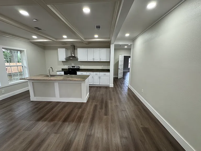 809 Caver St #1 — Photo 4