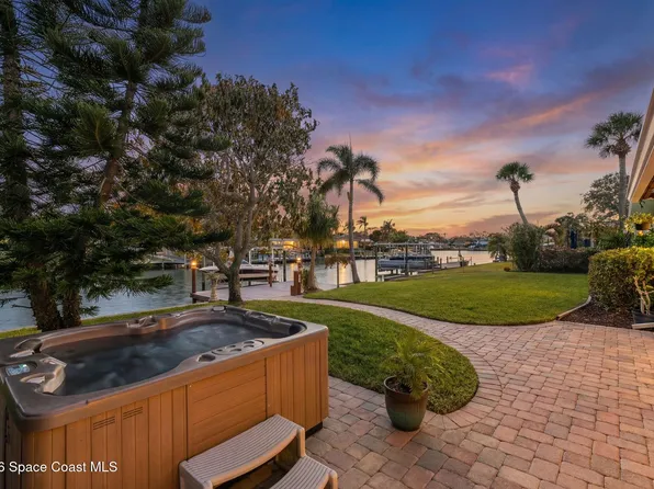 1075 Samar Rd, Cocoa Beach, FL 32931