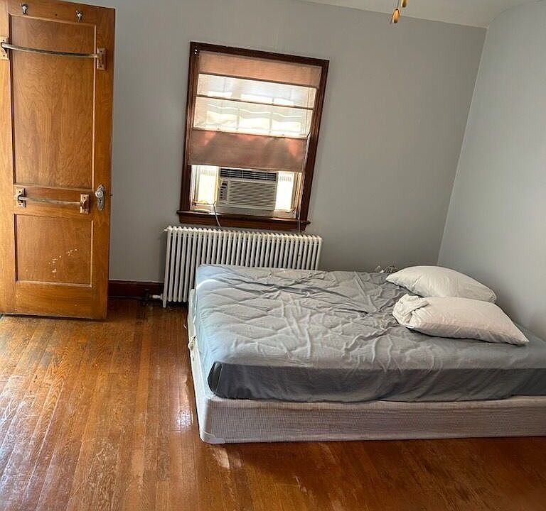 Master bedroom has a nice large balcony (unstaged)