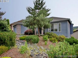 16629 SE East View Ct, Portland, OR 97236