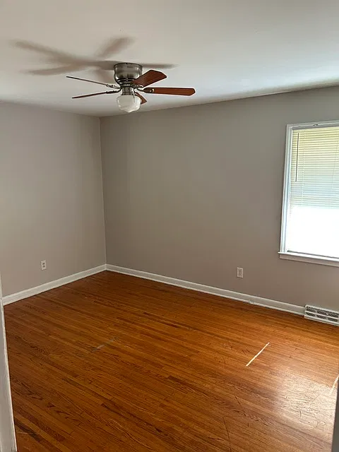3 bed, $1,295 — Photo 3