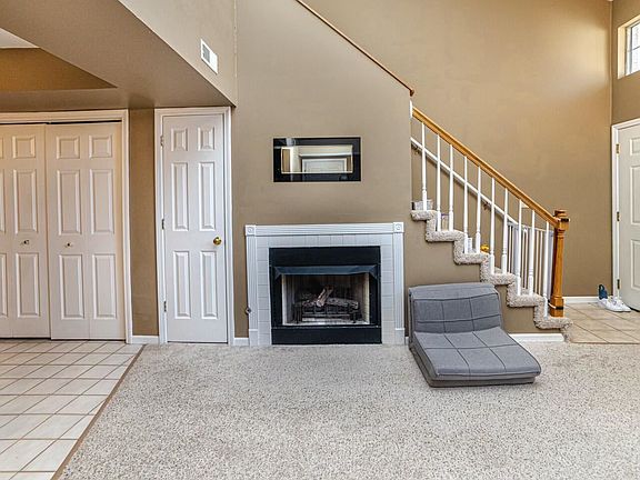 3rd image of 20 N Cedar Lake Dr W