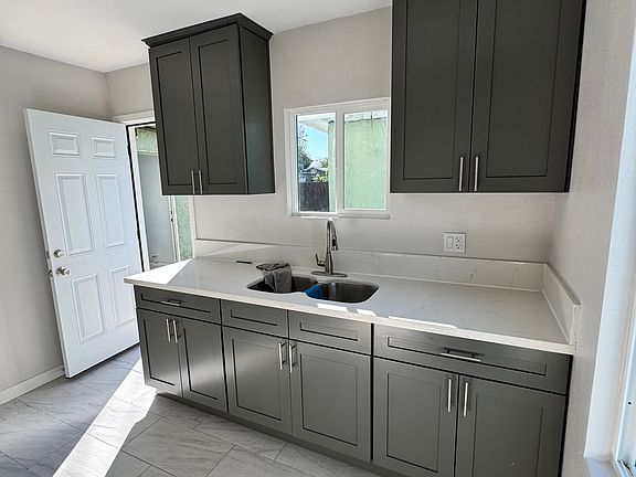 2nd image of 4507 Hooper Ave #1/4