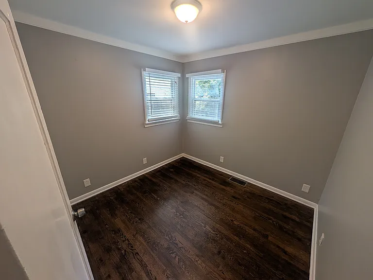 1717 Newark St — Photo 17
