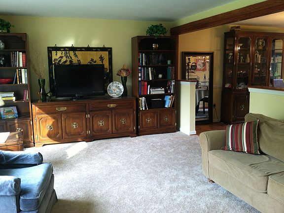 4th image of 89 Brentwood Dr