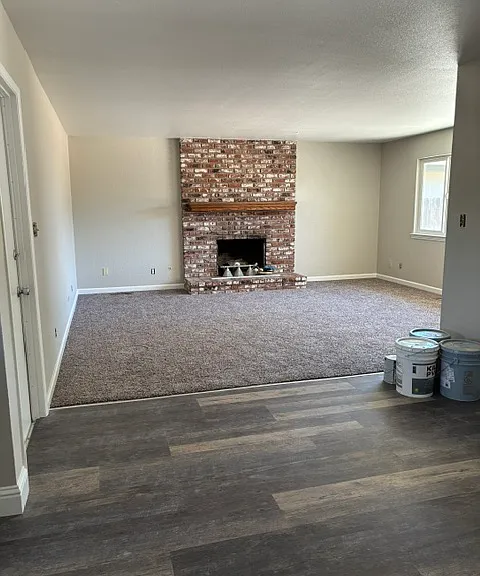 2209 E Palo Alto Ave — Photo 5