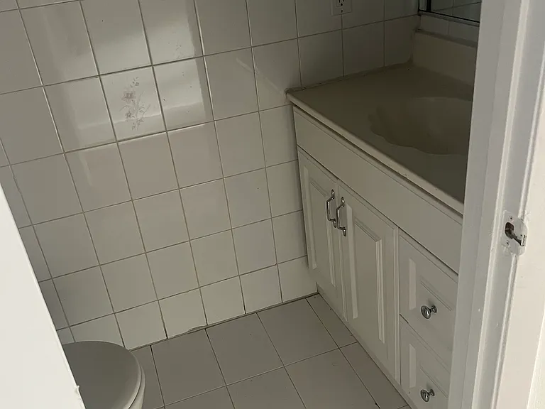 30 SW 57th Ct — Photo 12
