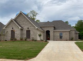 137 Coventry Ln, Brandon, MS 39042