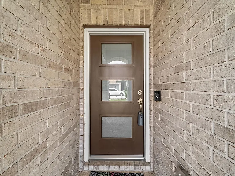 7319 Woodlark Ridge Dr — Photo 4