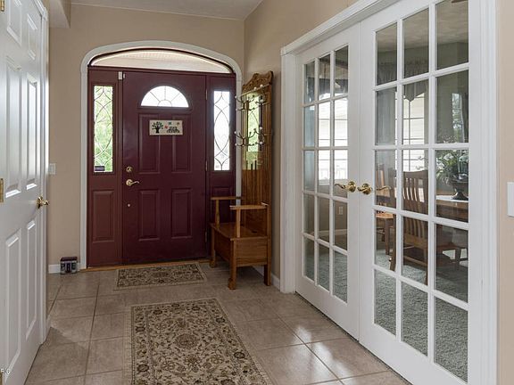 5th image of 11912 Whitestone Ave