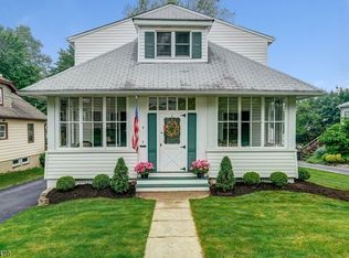 9 Robertson Rd, West Orange, NJ 07052