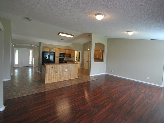 5th image of 1953 Laramie Cir