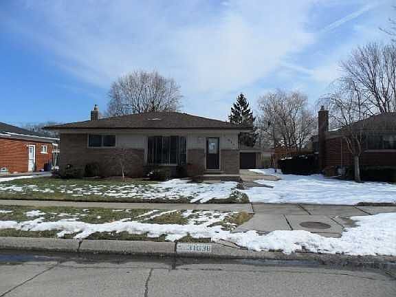 1st image of 31638 Iroquois Dr