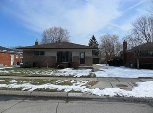 31638 Iroquois Dr, Warren, MI 48088