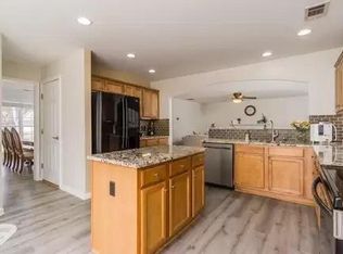 8860 Penbrooke Ct, Cumming, GA 30028