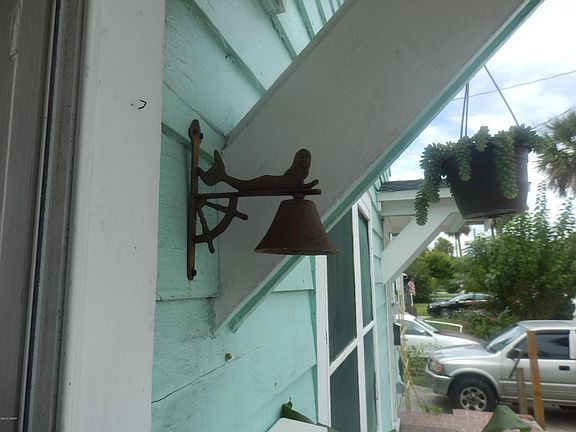 4th image of 434 Vermont Ave #436