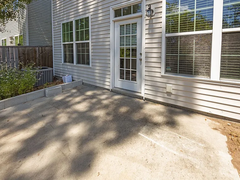 8988 Cat Tail Pond Rd — Photo 36