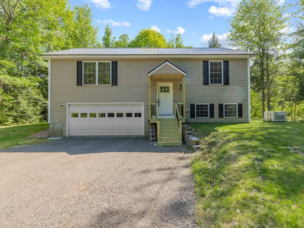 186 Yarmouth Road, Gray, ME 04039