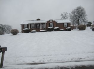 4540 Old Stage Rd, Pulaski, VA 24301