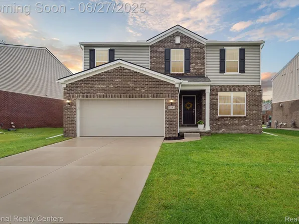 5241 Marie Ln, Sterling Heights, MI 48310