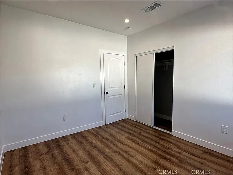 1548 W 7th St — Photo 10