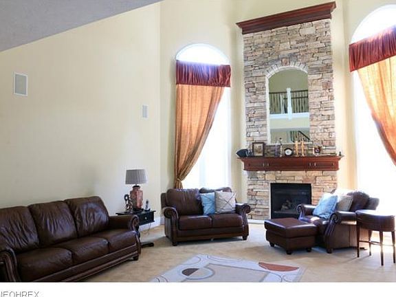 4th image of 8065 Humphrey Hill Dr