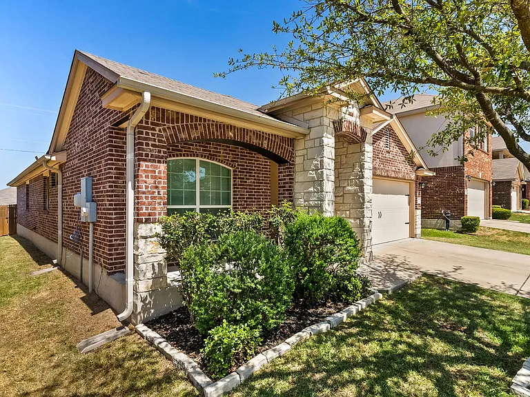 9510 Shimla Dr — Photo 2