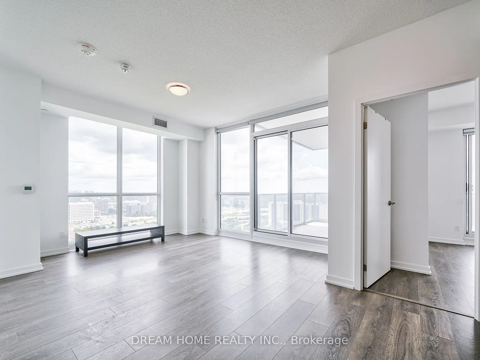 3 bed, $2,980 — Photo 1