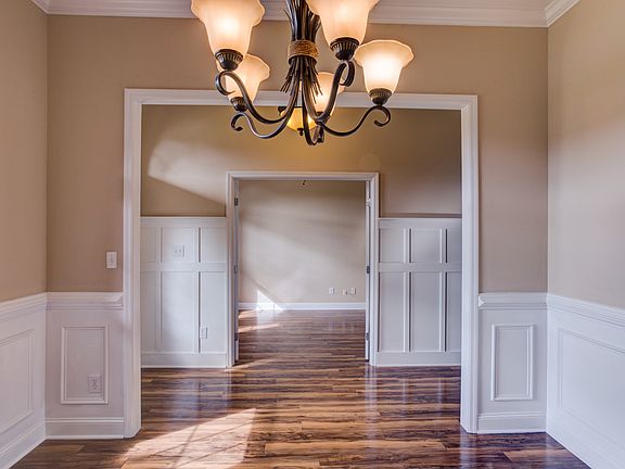 3rd image of 7107 Hayground Dr SE