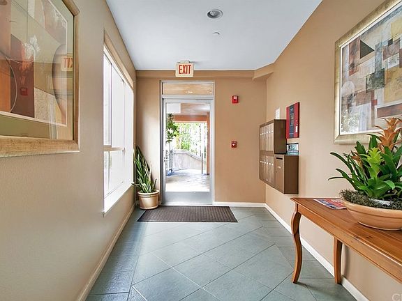 4th image of 2111 S Beverly Glen Blvd APT 104