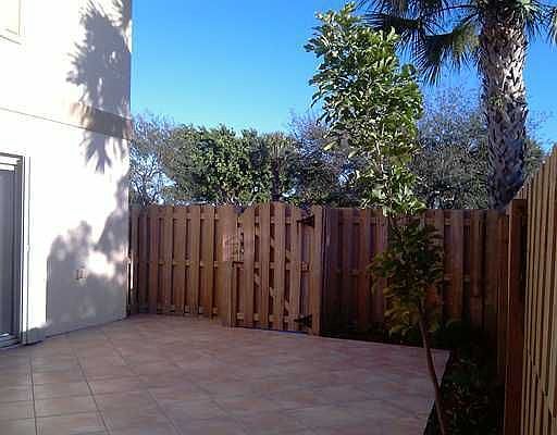 2nd image of 2922 SW 22nd Cir #18C