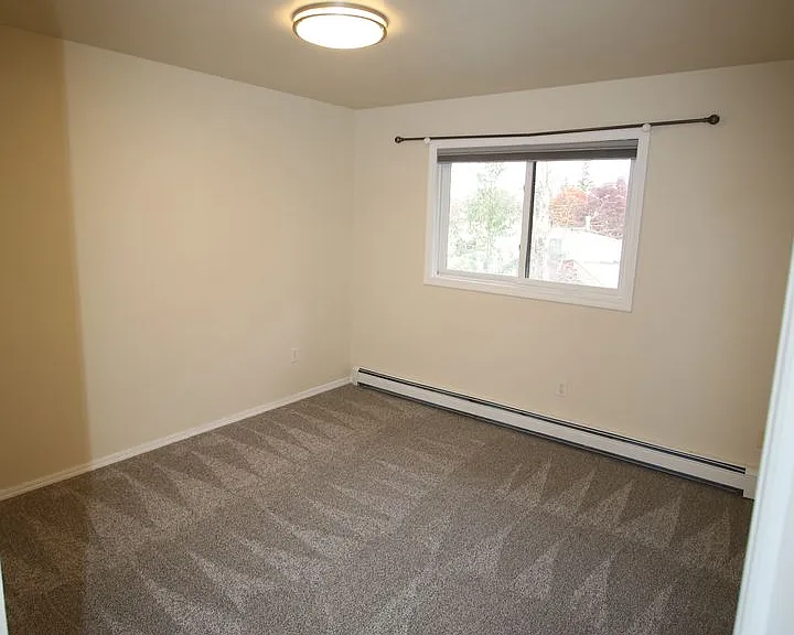5941 Keyann Cir — Photo 16