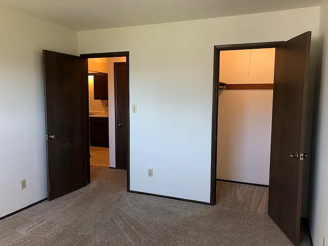4570 S Logan Ave — Photo 8