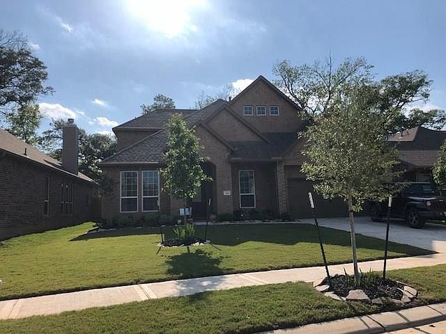 1st image of 208 Woodside Ct