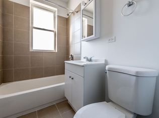 7846 S Saginaw Ave Chicago, IL 60649, Chicago, IL 60649