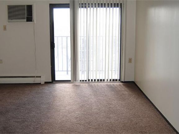 4th image of 8920 Carnegie Ave