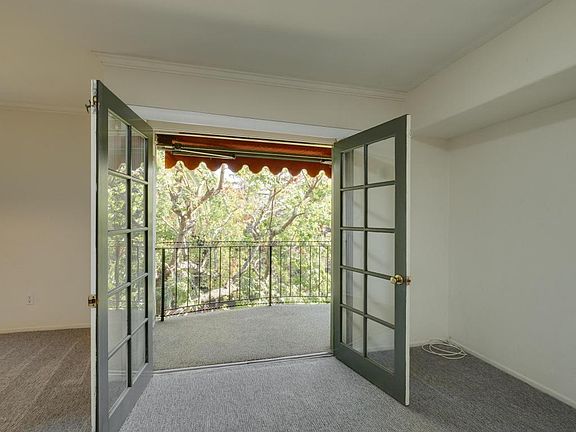 4th image of 339 S Catalina Ave APT 323